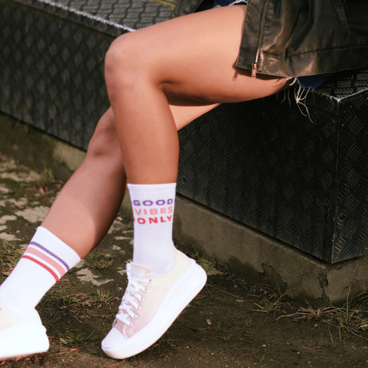 Banana Socks | גרבי ספורט דגם גוד ווייבס - Tefen Medical