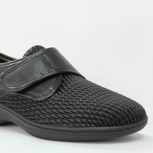 Bucacu | נעליים אורטופדיות - Tefen Medical