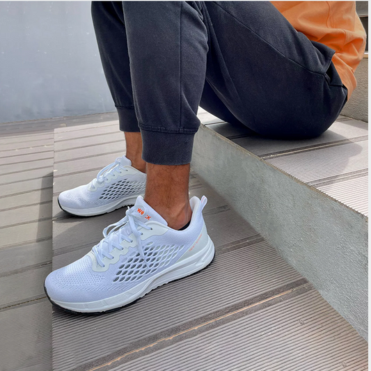 נעלי ספורט אורטופדיות - דגם ברילייט לבן