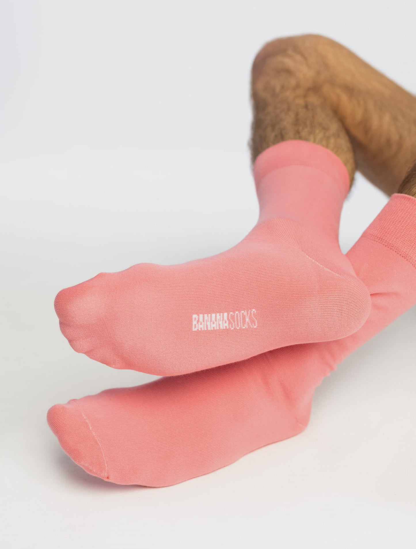 Banana Socks | גרבי כותנה חלקות ורוד סומק