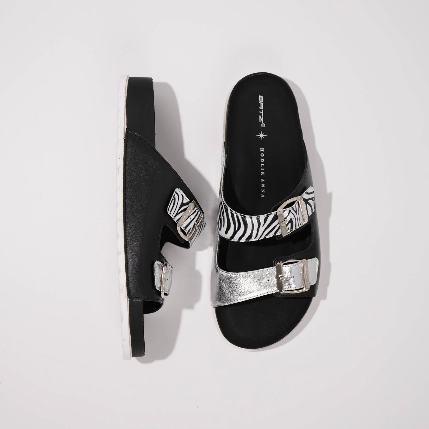 כפכפי אופנה מעוצבות לנשים - דגם איזי אן זברה